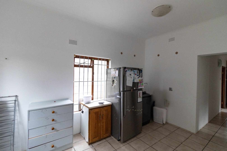 4 Bedroom Property for Sale in Sandbaai Western Cape